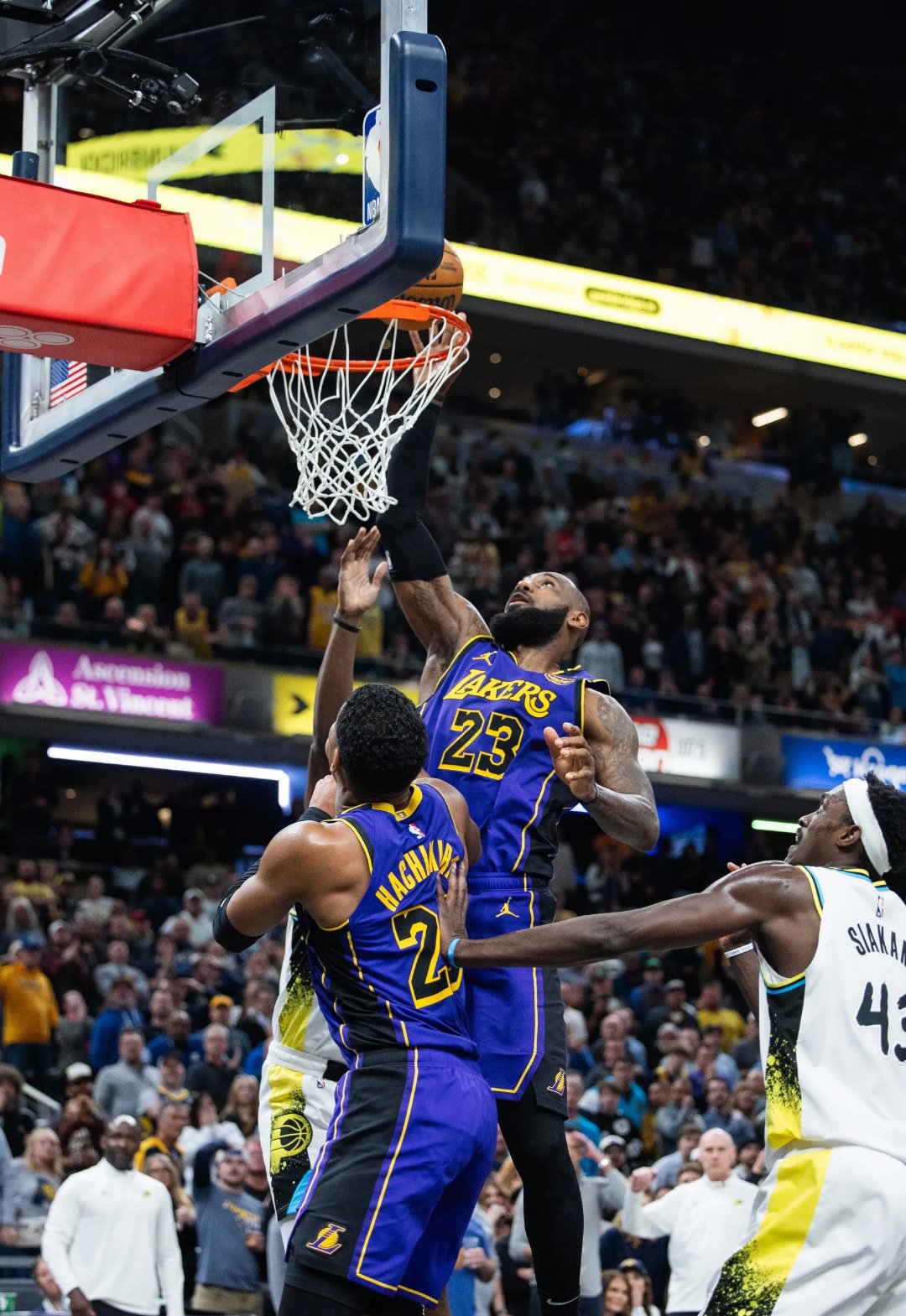 火箭碾压猛龙，东契奇统治全场