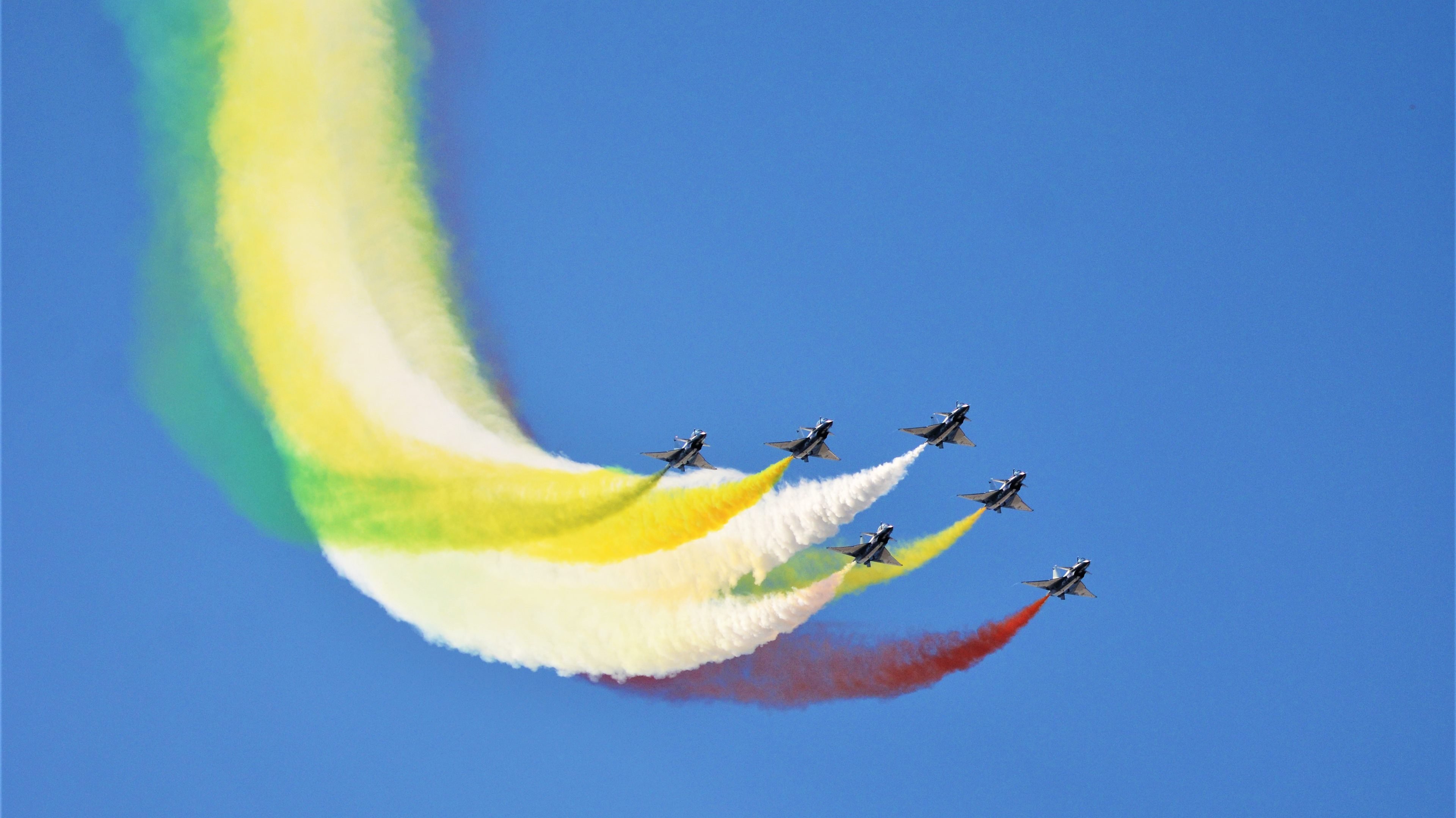 当紫金风暴掠过鹏城,马克西的西决接管与篮球文明的渡海