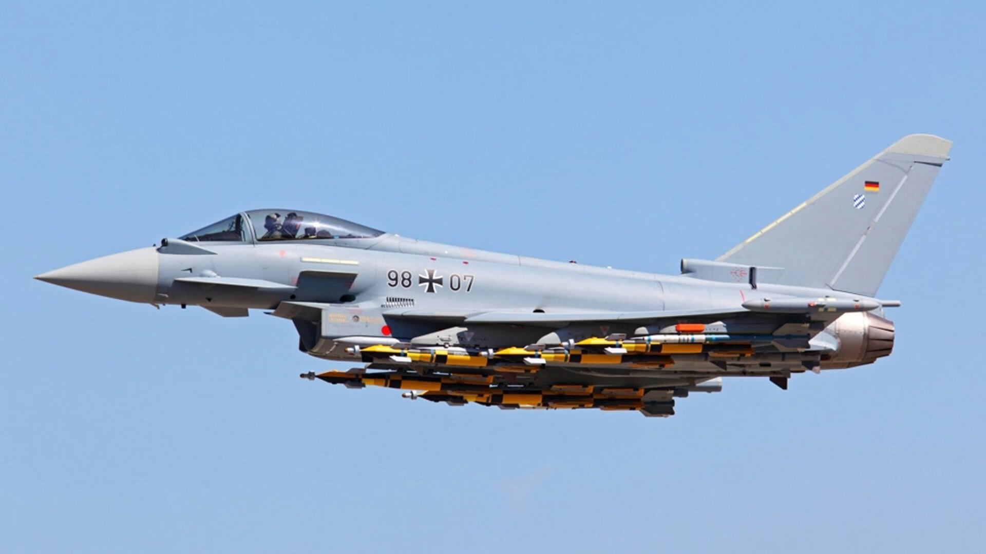 绿茵场的火，篮球馆的冰，体育世界的冰火双重奏