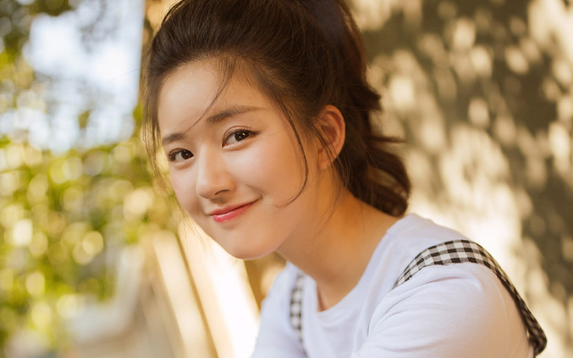 黄喜灿爆发引领攻势狂潮，非洲冠军塞内加尔高效粉碎安哥拉防线