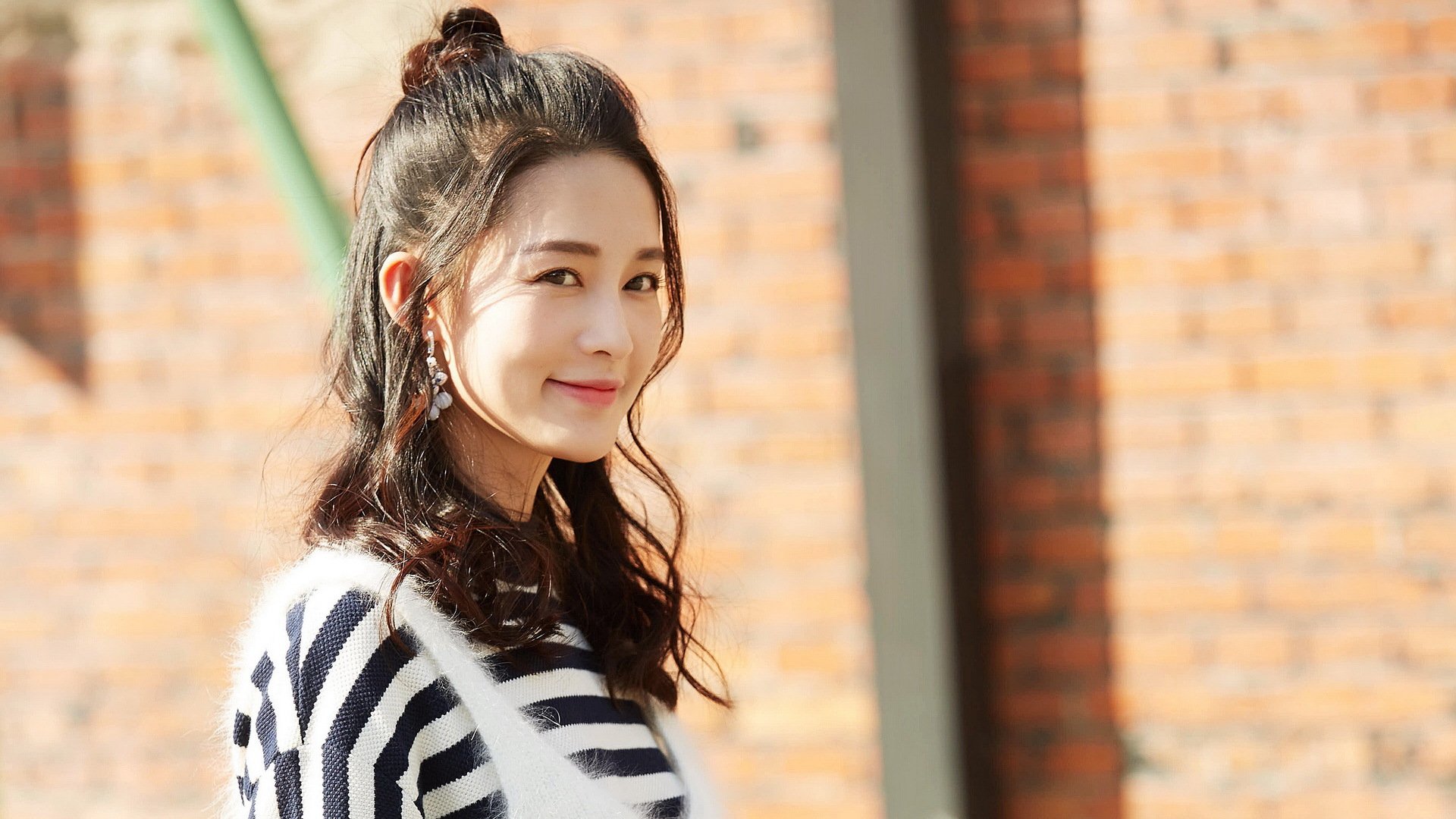 银箭啸夜，红牛王朝的完美剖白，马克斯·维斯塔潘与他的巴林独奏