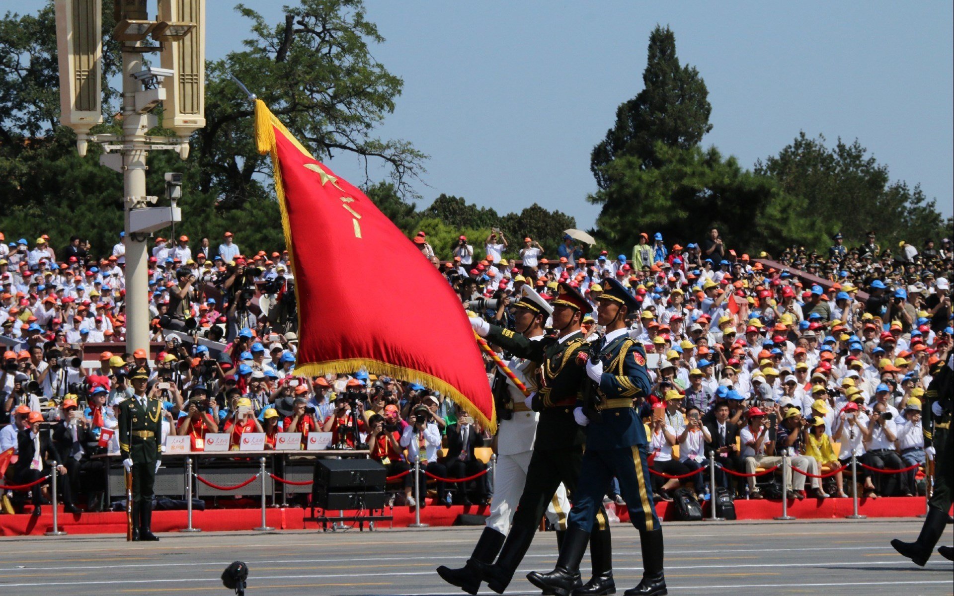 这是一篇基于您设定的关键词，但打破常规想象的唯一性文章